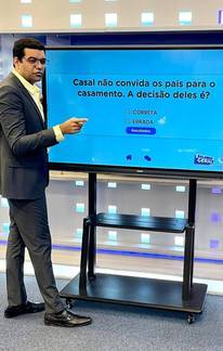 TV Cidade Fortaleza insere painel interativo em seus programas (Divulgação TV Cidade Fortaleza)